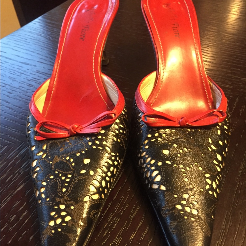 - Isabella Fiore mule size 8 1/2